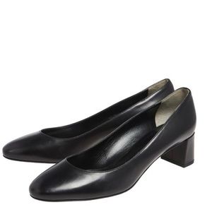 Fendi pumps. Gently used. Size 39 (8.5 US). Black, chunky heels